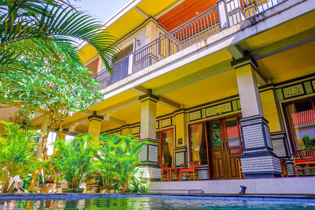 Adi Homestay Canggu Exteriör bild