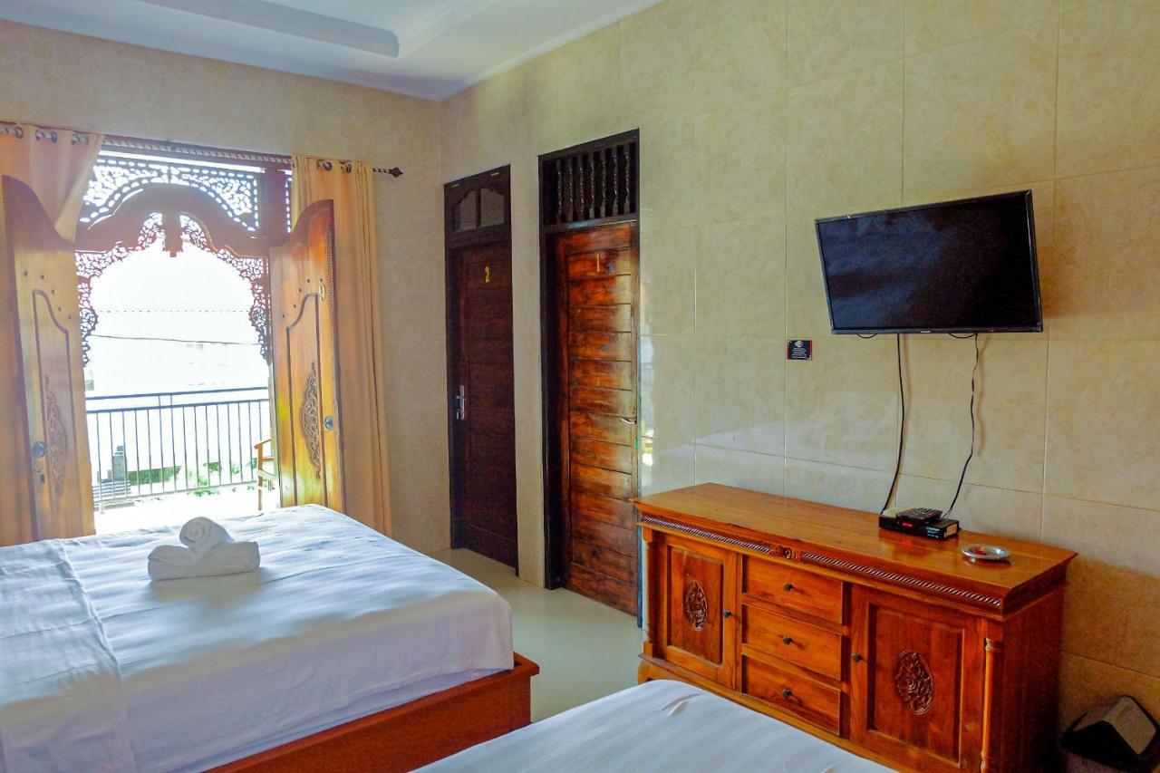 Adi Homestay Canggu Exteriör bild