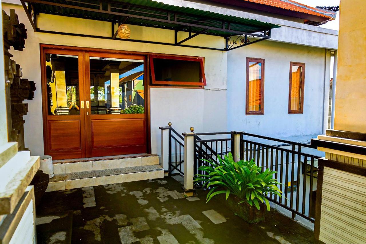 Adi Homestay Canggu Exteriör bild