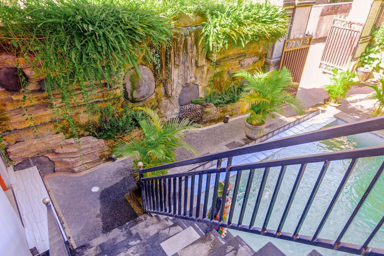 Adi Homestay Canggu Exteriör bild