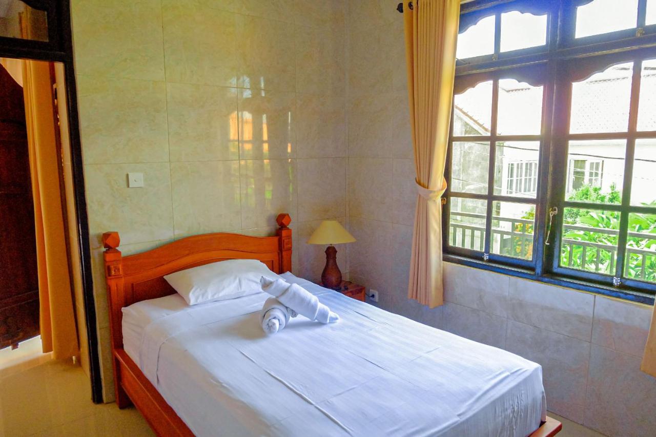 Adi Homestay Canggu Exteriör bild