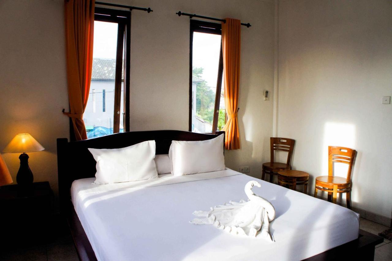 Adi Homestay Canggu Exteriör bild