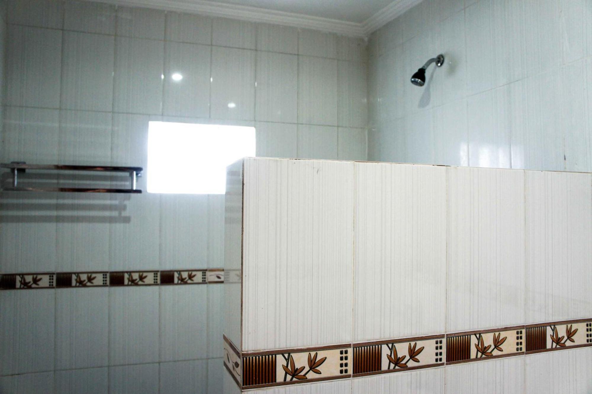 Adi Homestay Canggu Rum bild