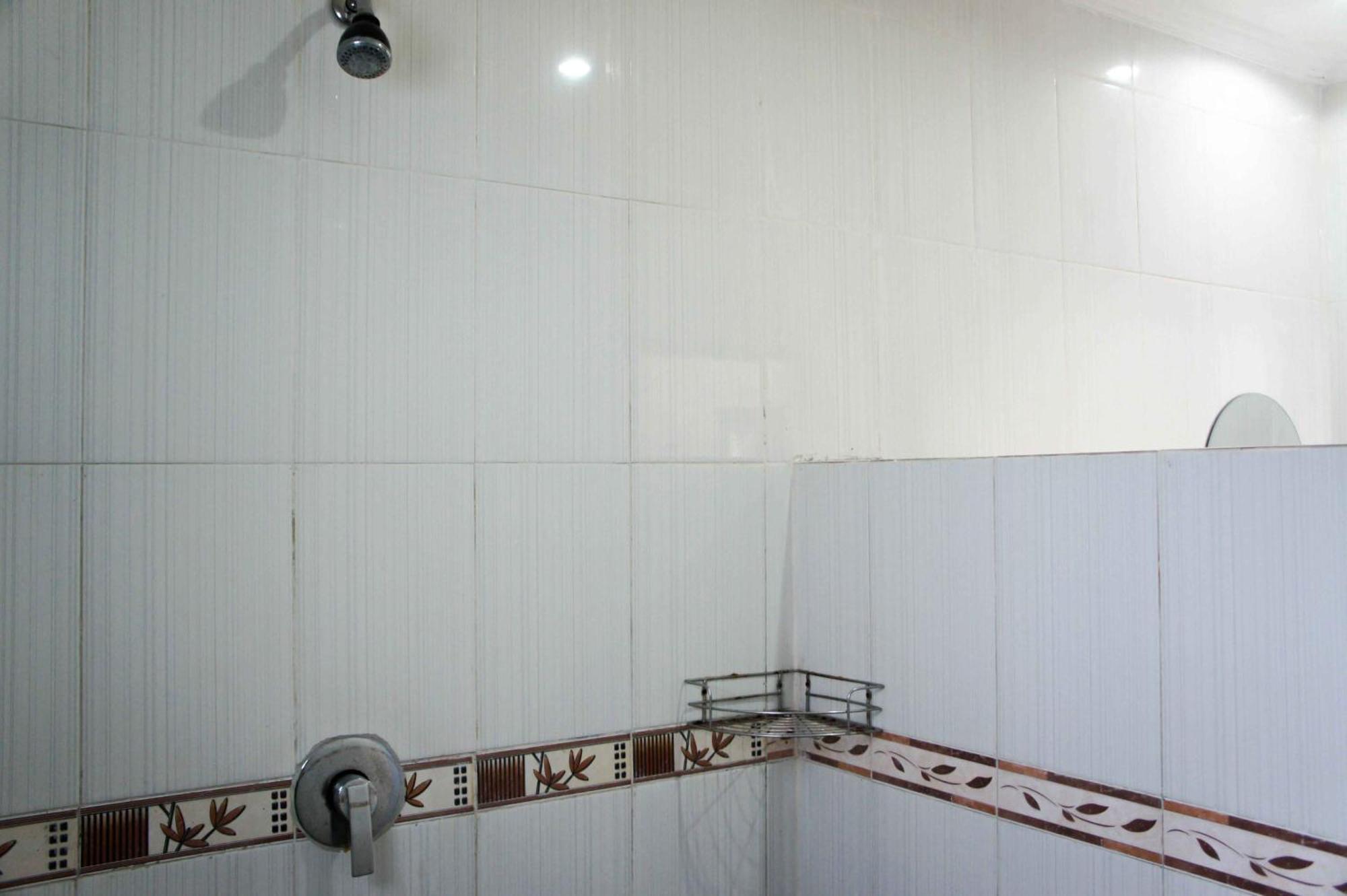 Adi Homestay Canggu Rum bild